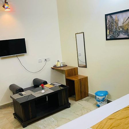 Shankar Vilaas -A Boutique Stay Forigners Choice Near Ghats And Temples Váránaszi Kültér fotó