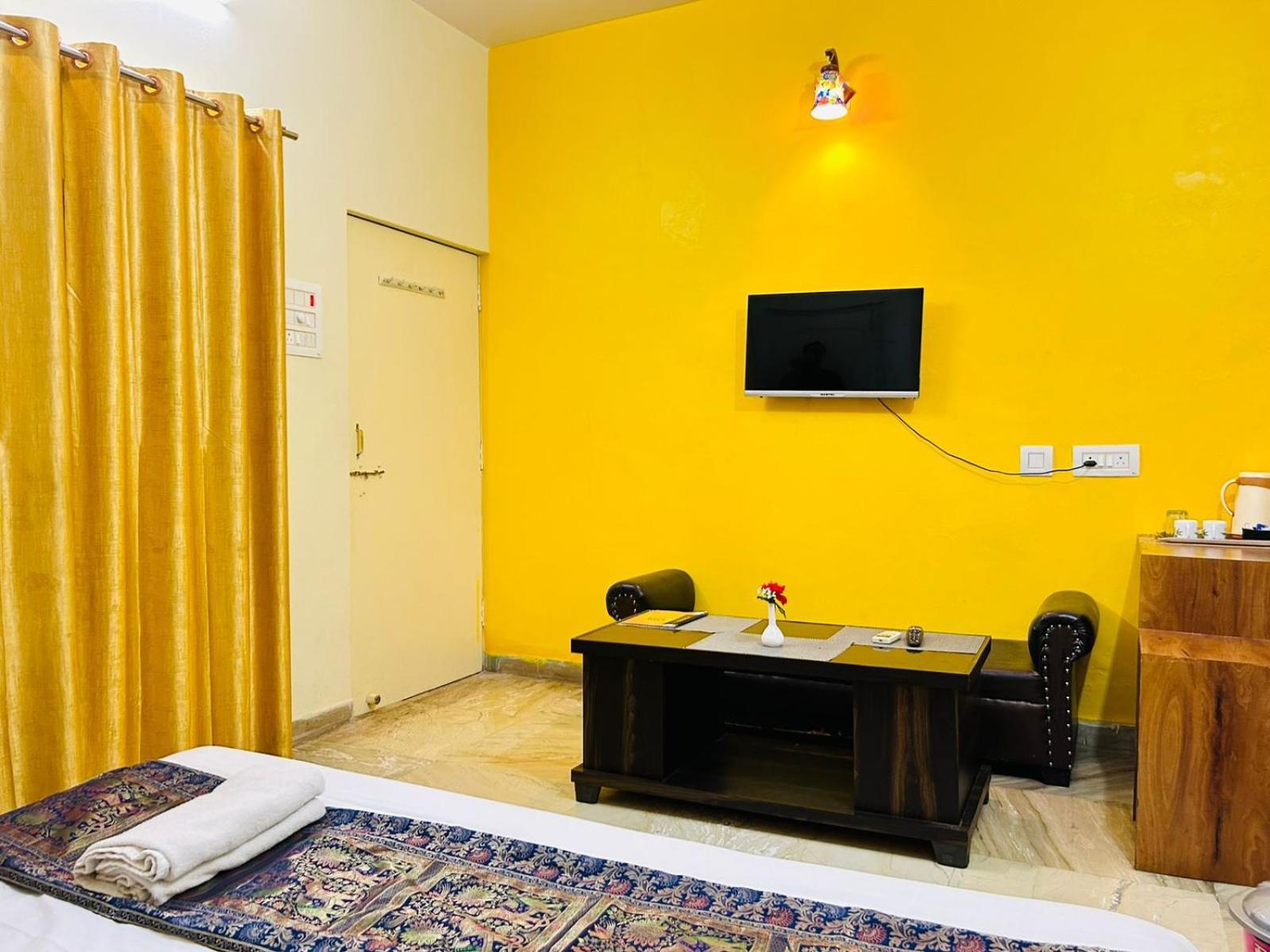 Shankar Vilaas -A Boutique Stay Forigners Choice Near Ghats And Temples Váránaszi Kültér fotó