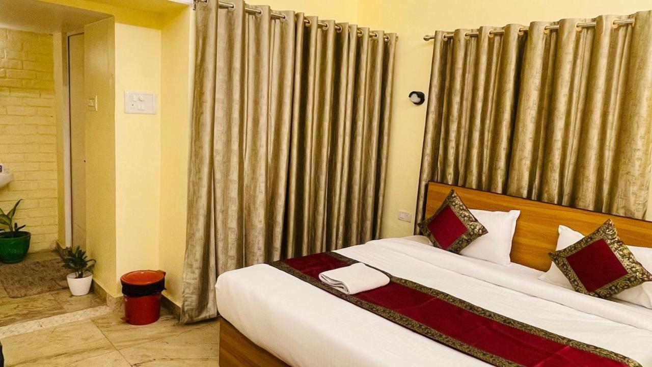 Shankar Vilaas -A Boutique Stay Forigners Choice Near Ghats And Temples Váránaszi Kültér fotó